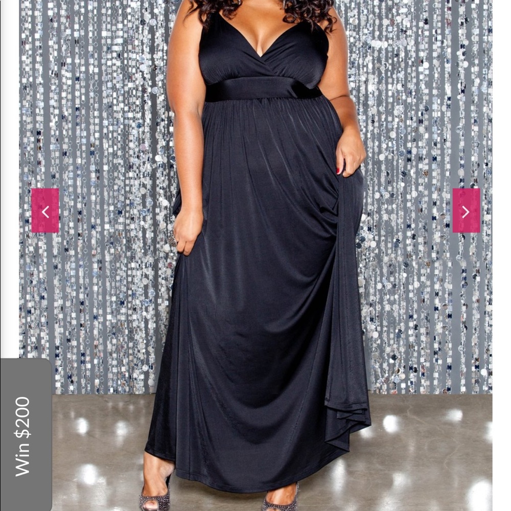 SWAK Sabrina Maxi Dress